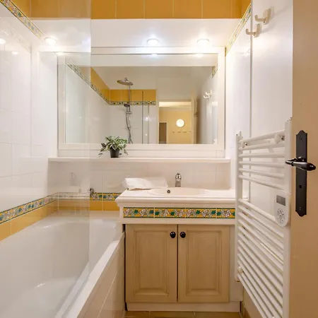 Les Rivages Des Issambres-4 By Interhome